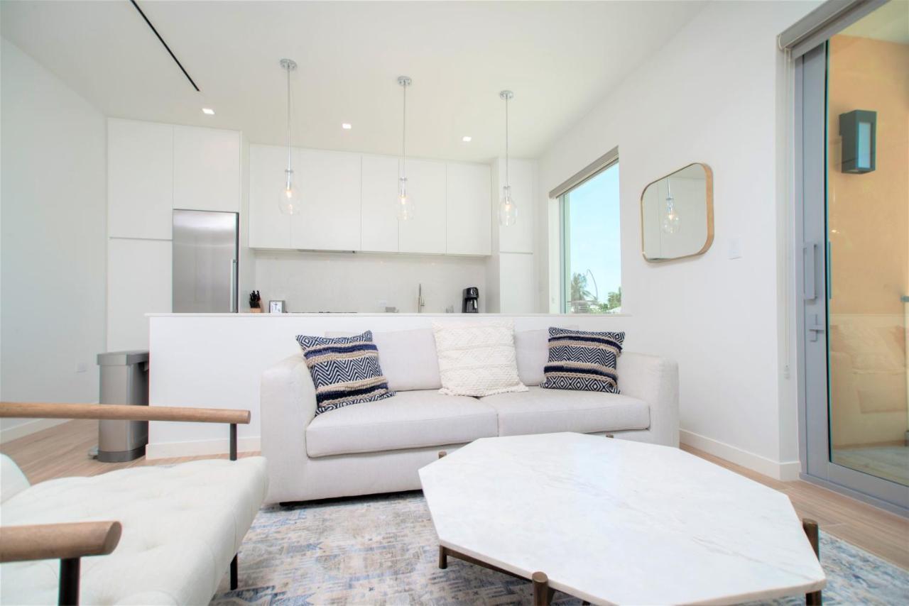 Cayman Luxury Rentals At One Canal Point George Town Exterior foto