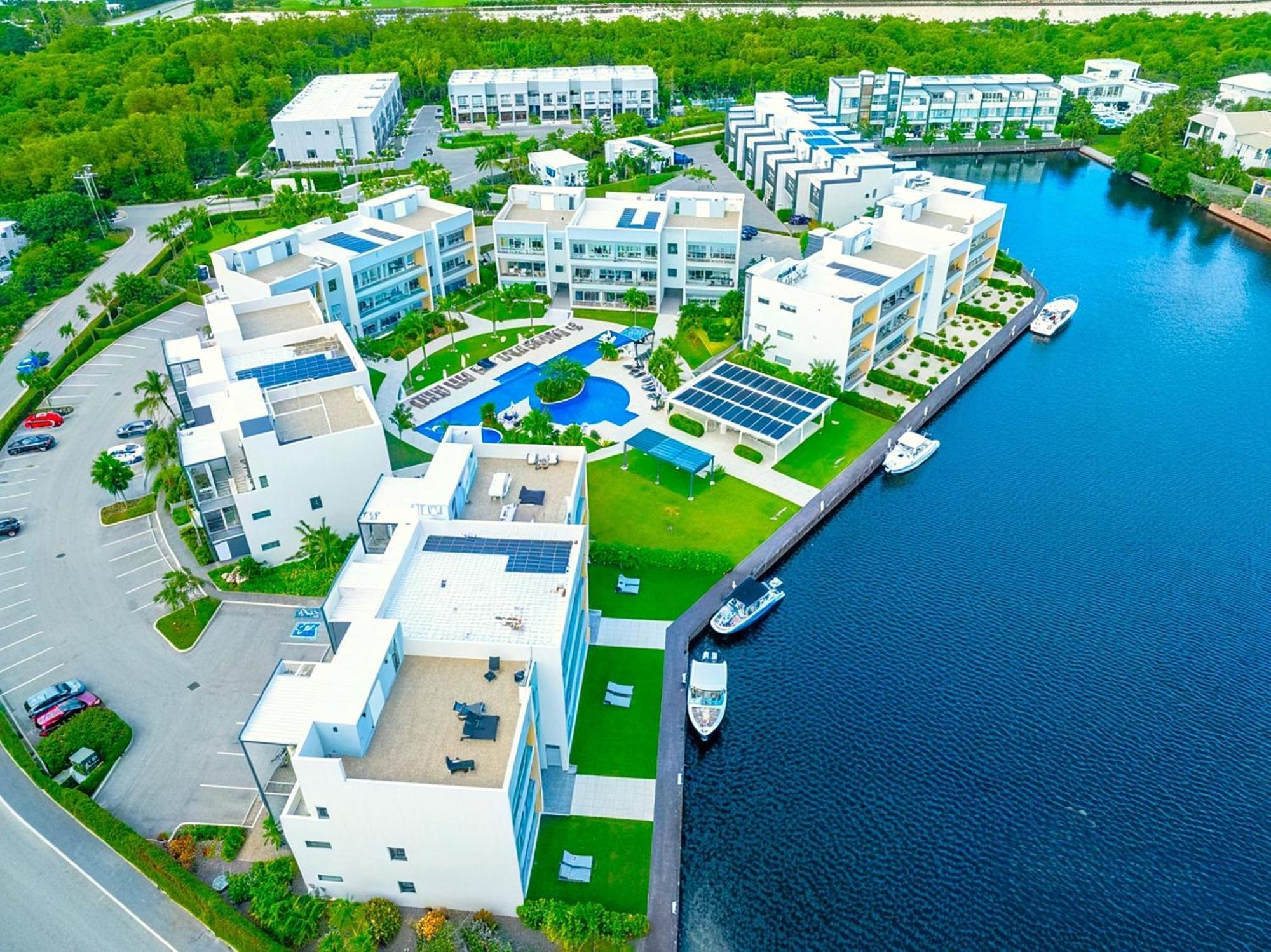 Cayman Luxury Rentals At One Canal Point George Town Exterior foto